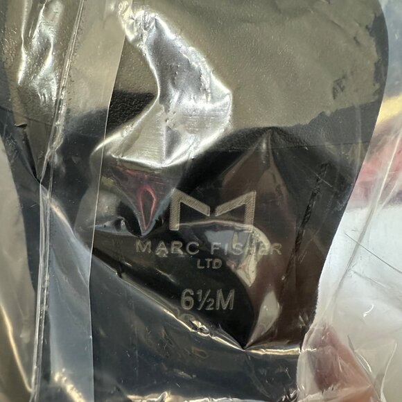 Marc Fisher Arletta NEW IN BOX black faux suede 25” high  3.5 “ heels sz 6.5M - Picture 8 of 9